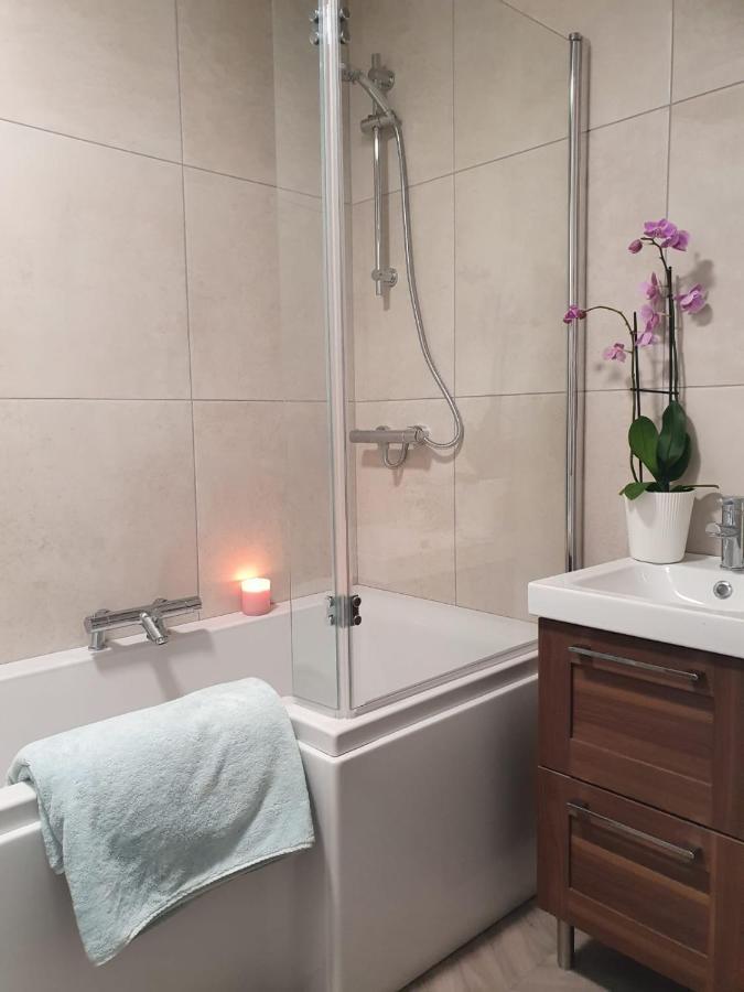 The Plaza Suites High St Bangor ภายนอก รูปภาพ